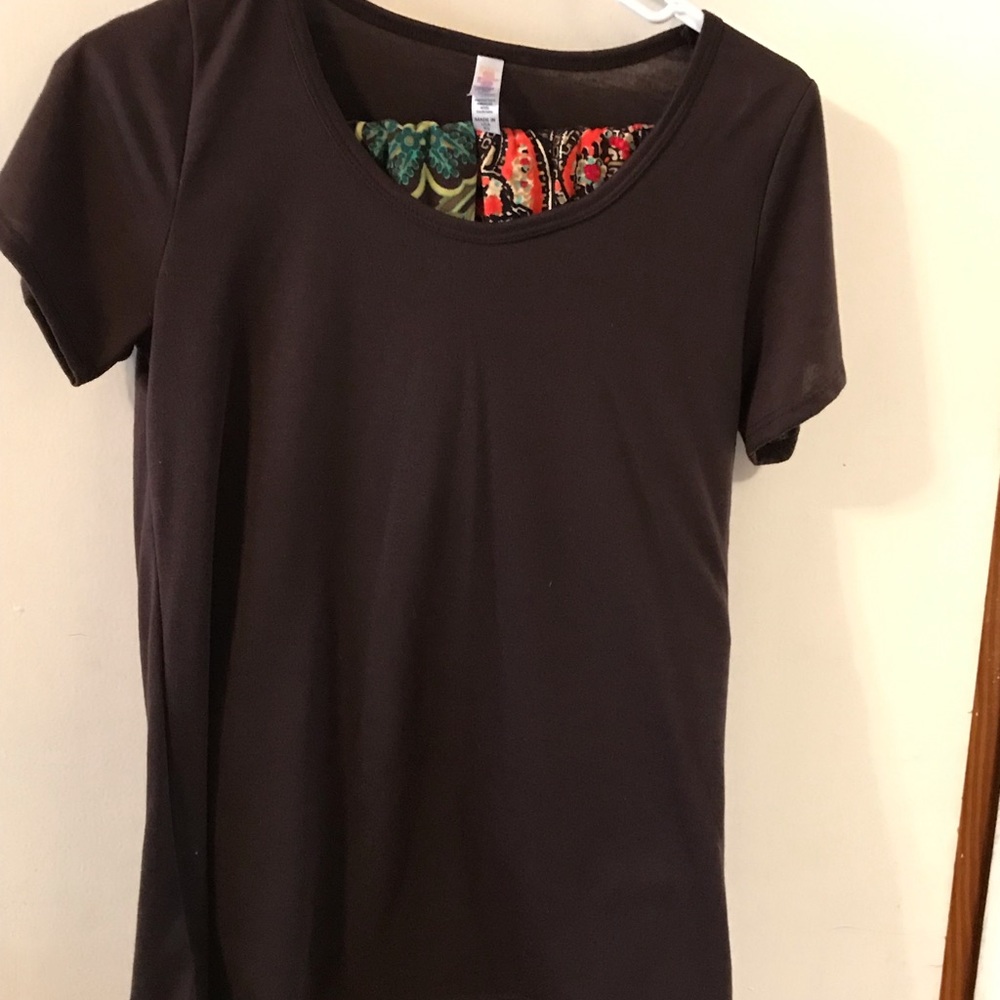 XS classic t with 2 pair of lularoe leggings OS
